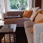 Stadtnahe Mit Garten Und Parkplatz Апартаменты *