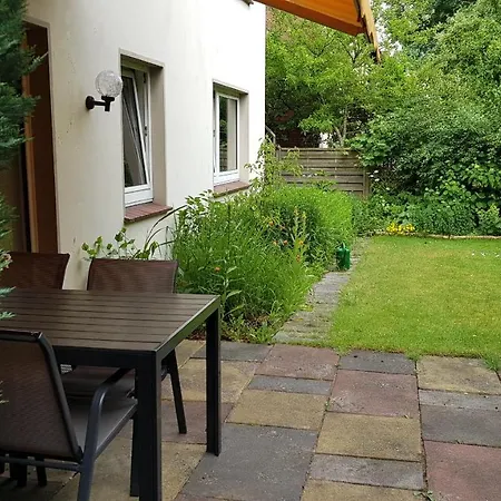 Апартаменты Stadtnahe Mit Garten Und Parkplatz Ольденбург