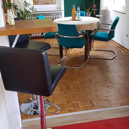 Stadtnahe Mit Garten Und Parkplatz Oldenburg
