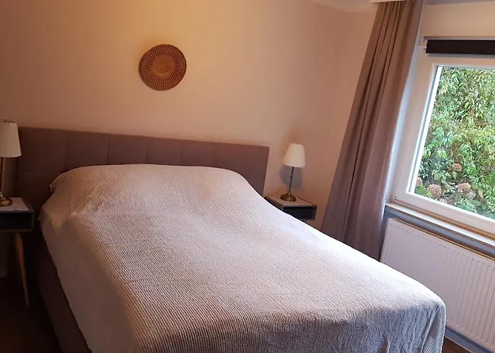 Stadtnahe Mit Garten Und Parkplatz Lejlighed *